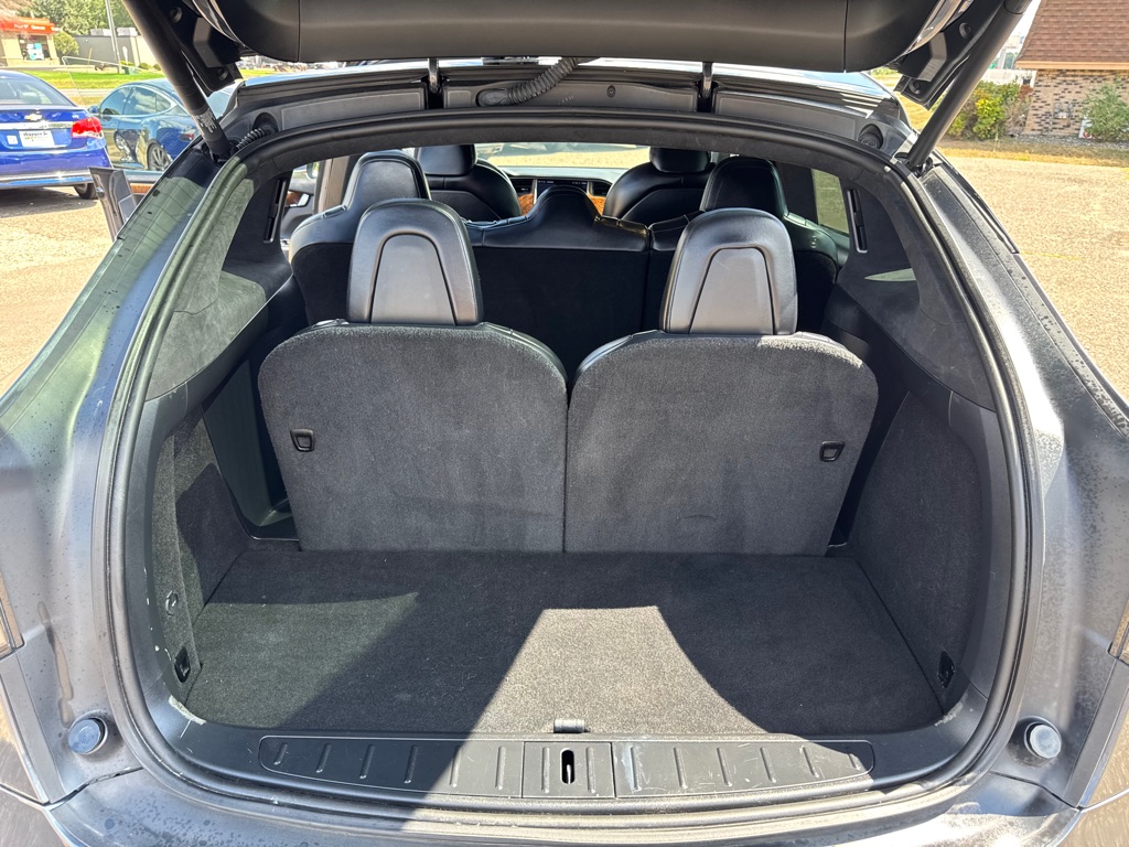 Photo 19 of this TESLA MODEL X
