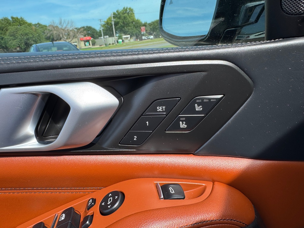 Photo 17 of this BMW X5