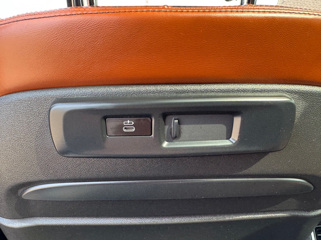 Photo 33 of this BMW X5