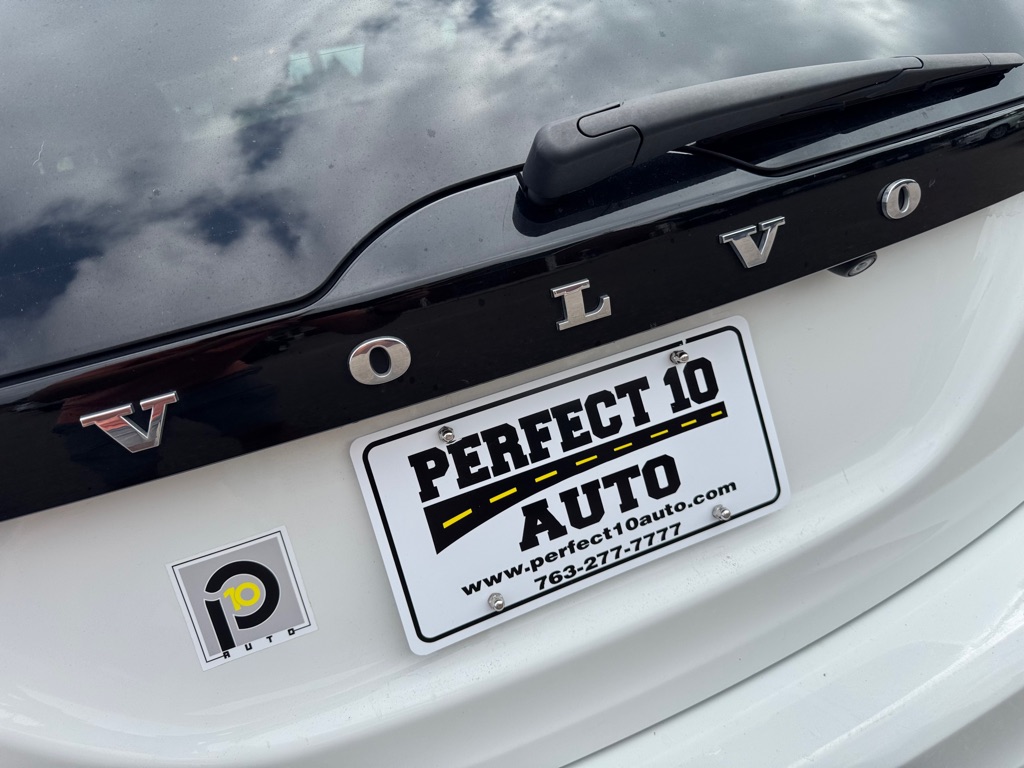 Photo 46 of this VOLVO V60 CROSS COUNT