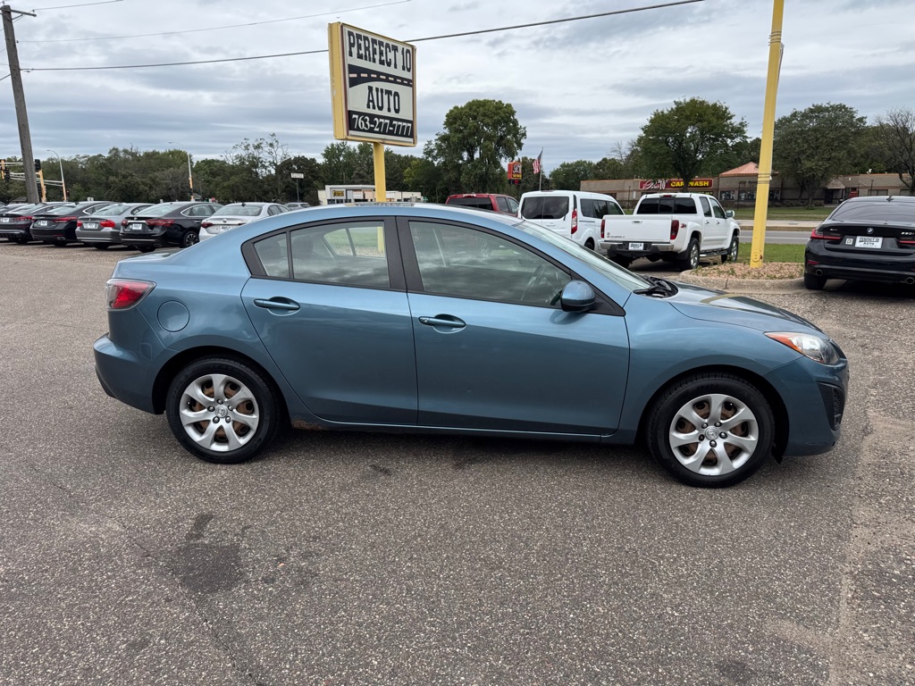 Photo 3 of this MAZDA MAZDA3