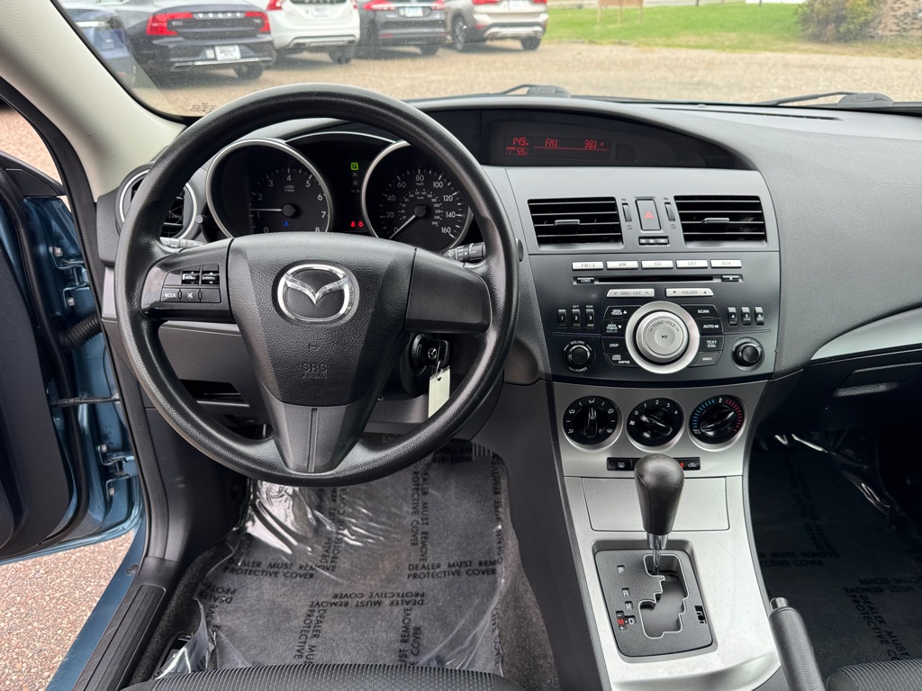 Photo 28 of this MAZDA MAZDA3