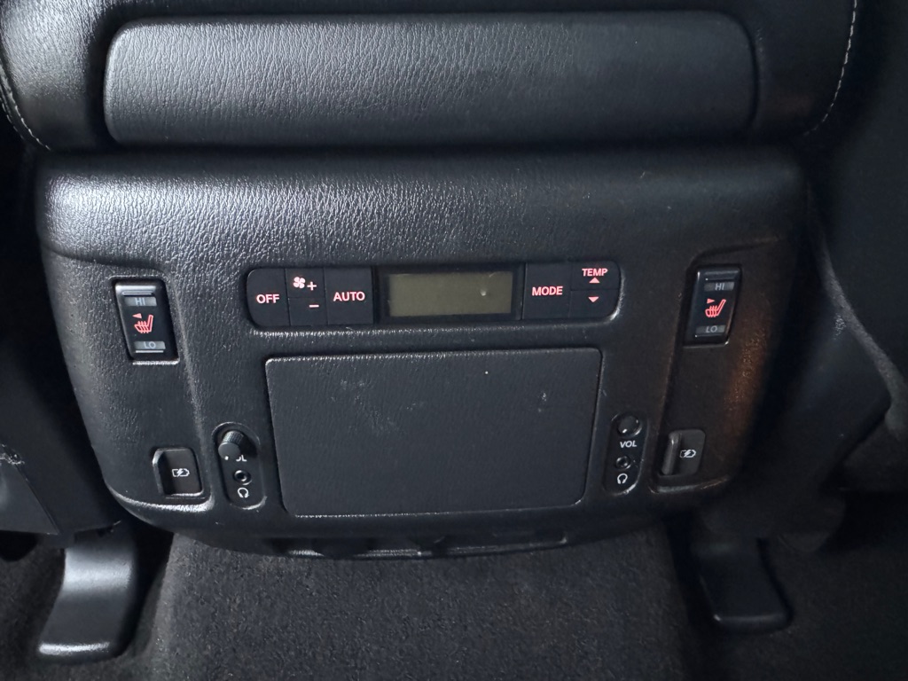 Photo 32 of this NISSAN ARMADA