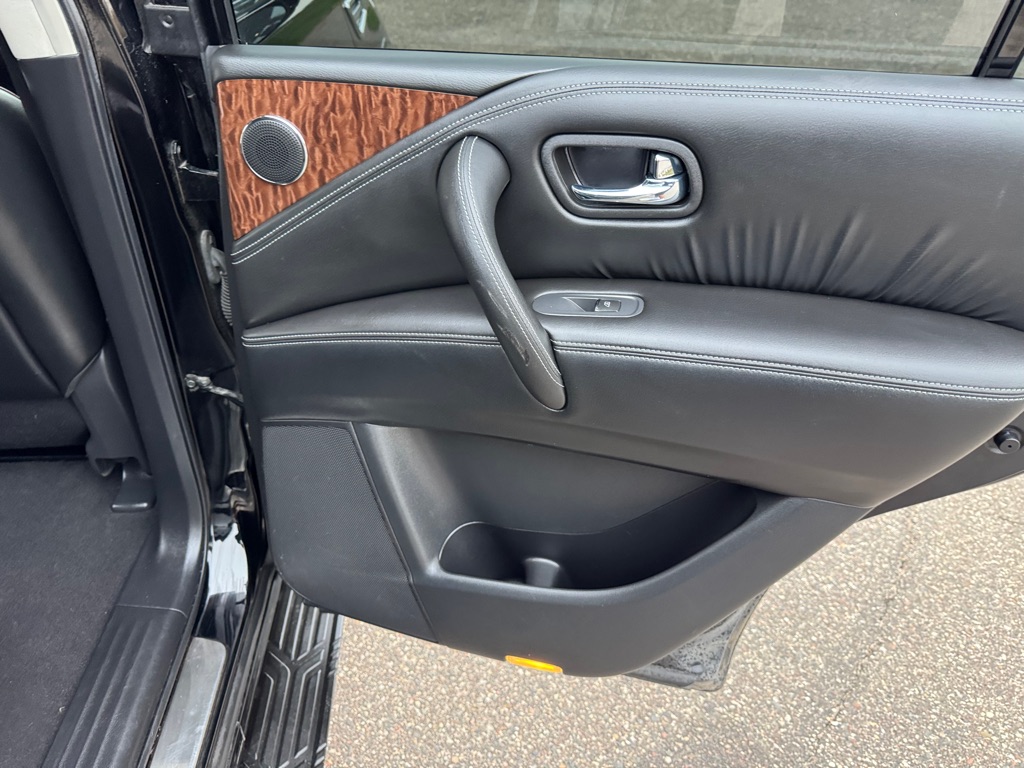 Photo 26 of this NISSAN ARMADA