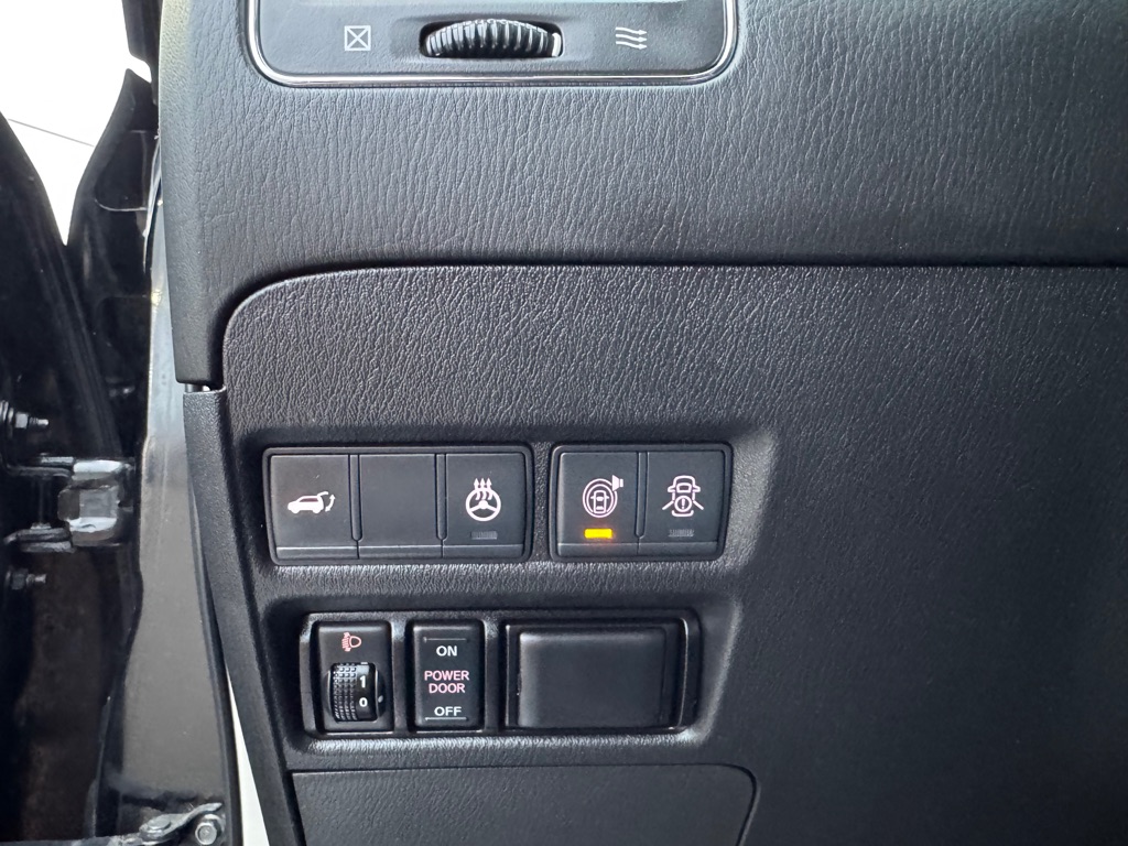 Photo 50 of this NISSAN ARMADA