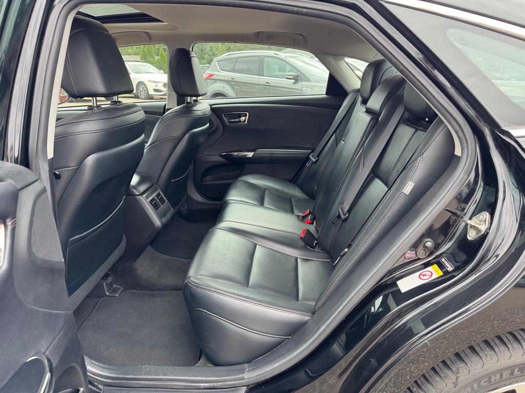Photo 17 of this TOYOTA AVALON
