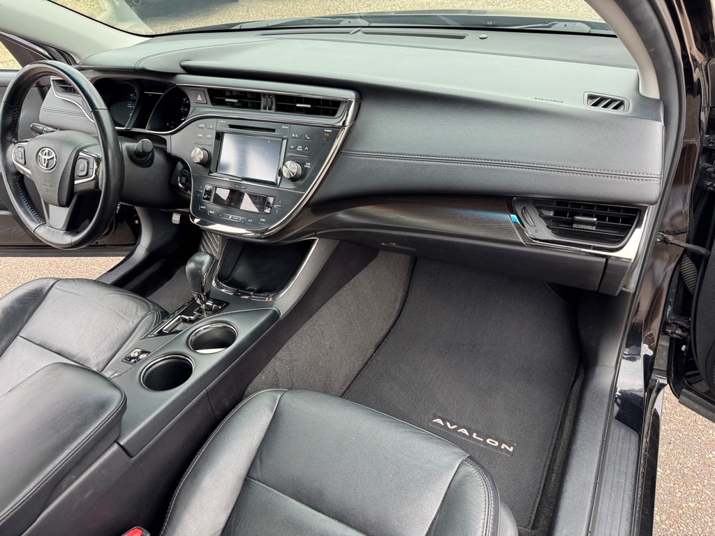 Photo 25 of this TOYOTA AVALON