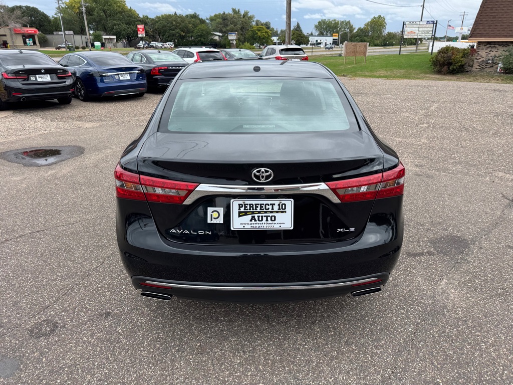 Photo 6 of this TOYOTA AVALON