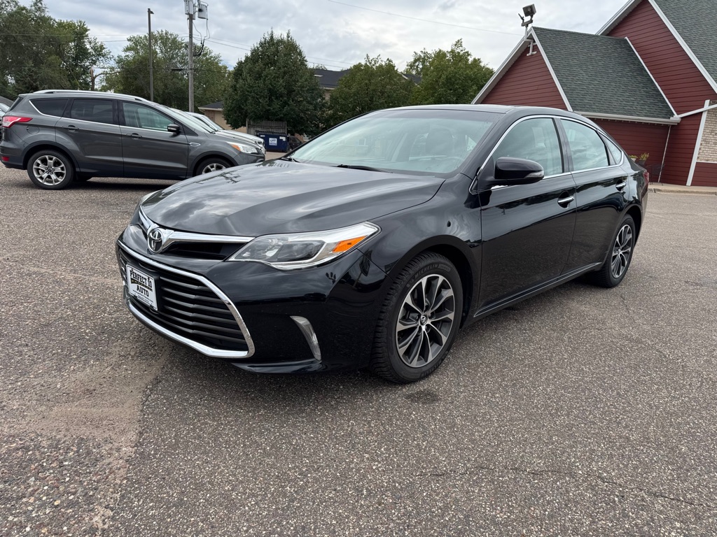 Photo 10 of this TOYOTA AVALON