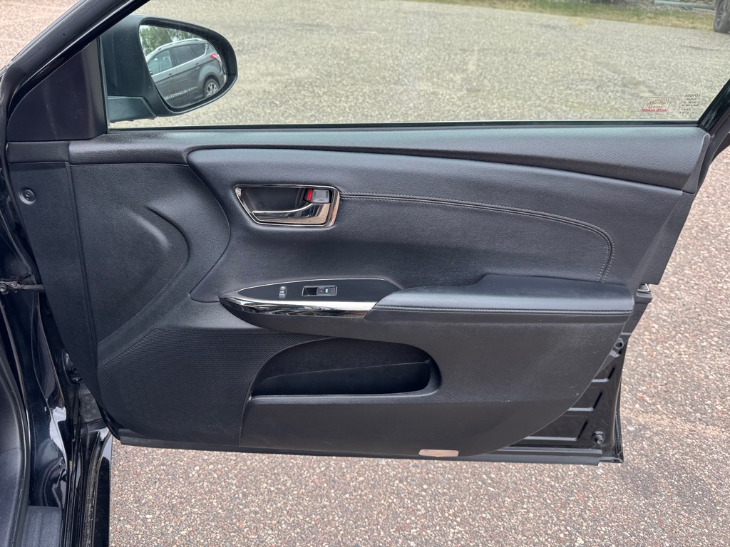 Photo 26 of this TOYOTA AVALON