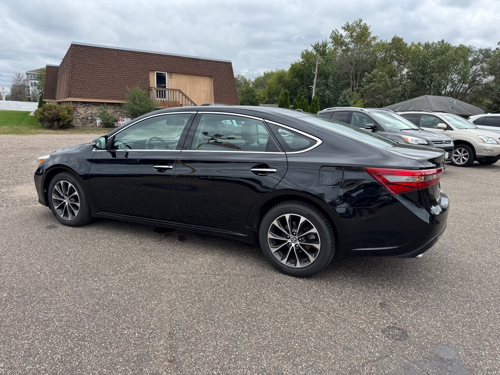 Photo 8 of this TOYOTA AVALON