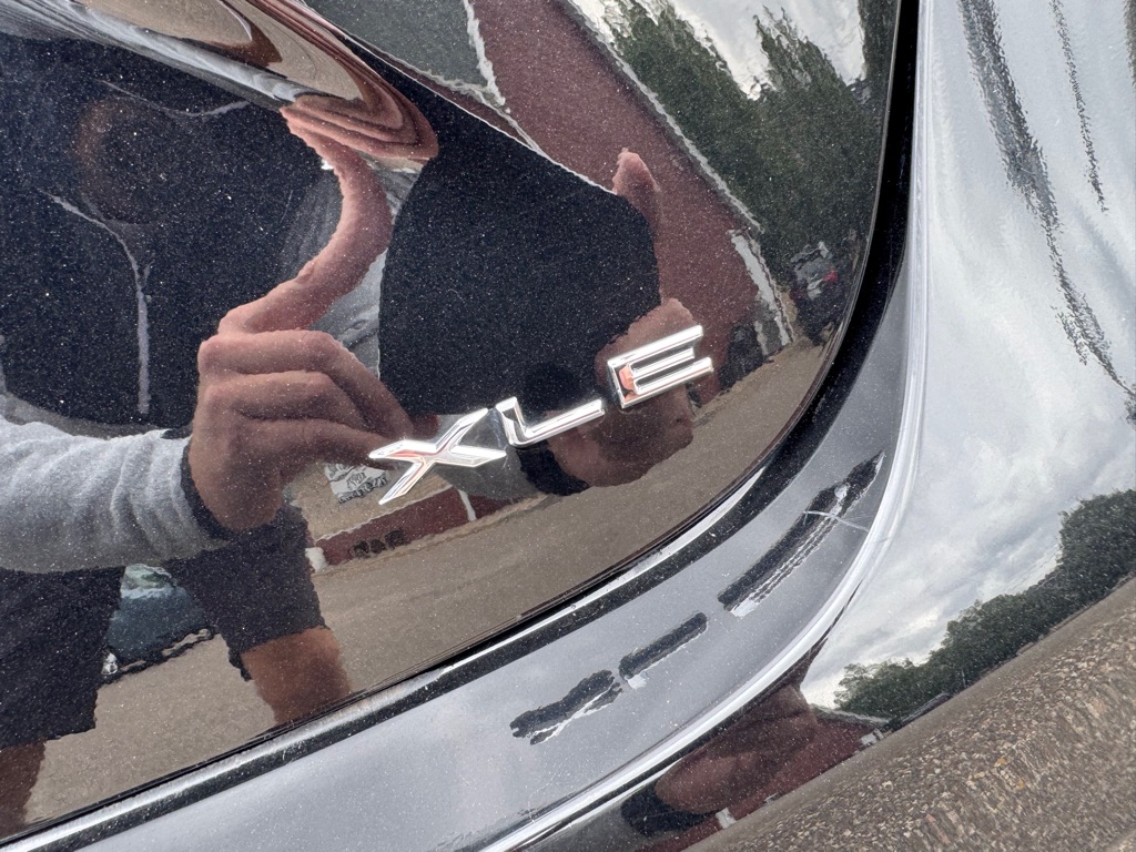 Photo 44 of this TOYOTA AVALON
