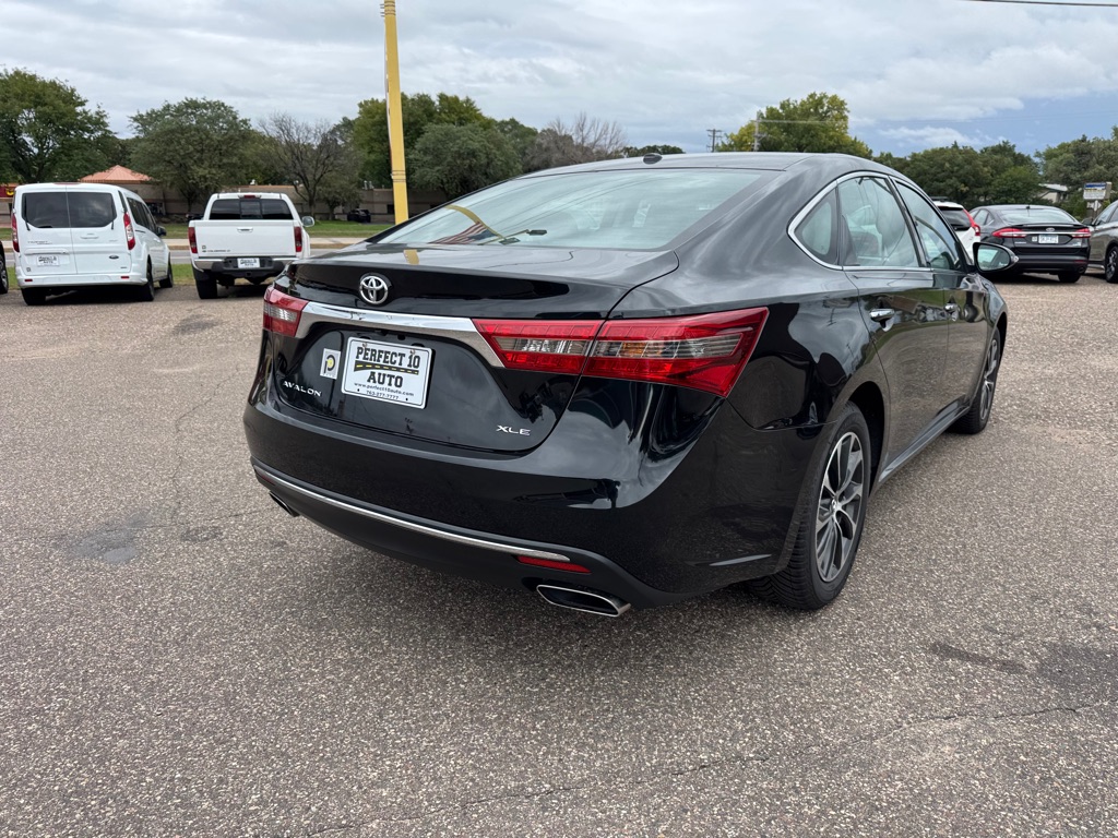 Photo 5 of this TOYOTA AVALON