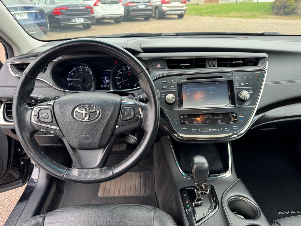 Photo 28 of this TOYOTA AVALON