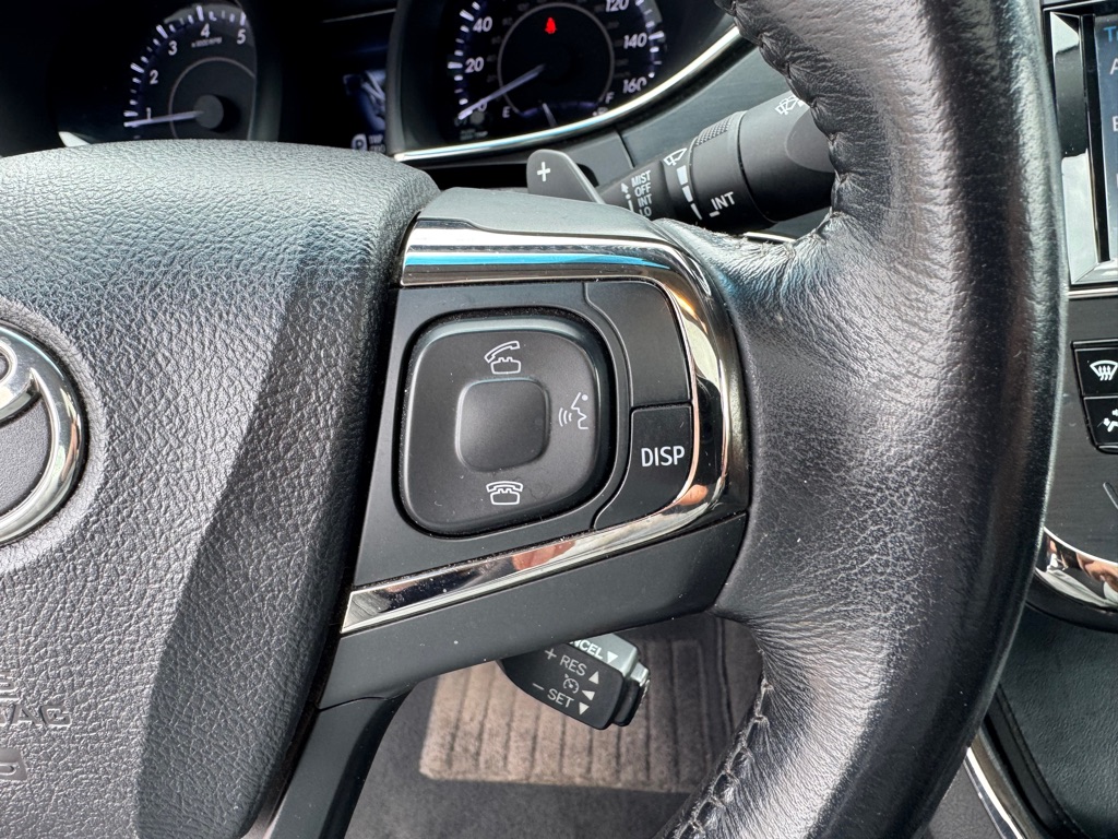 Photo 40 of this TOYOTA AVALON