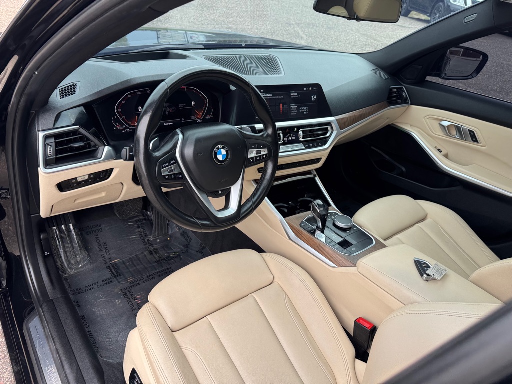 Photo 15 of this BMW 3 SERIES