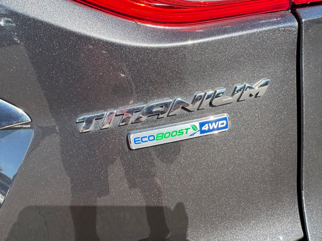 Photo 51 of this FORD ESCAPE