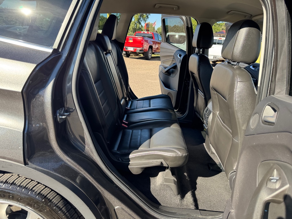 Photo 23 of this FORD ESCAPE