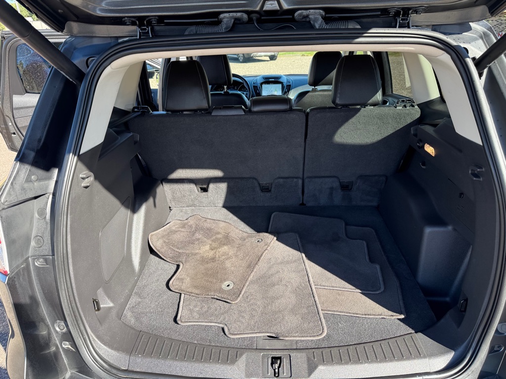 Photo 20 of this FORD ESCAPE