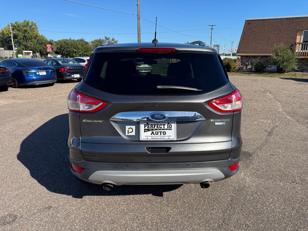 Photo 6 of this FORD ESCAPE