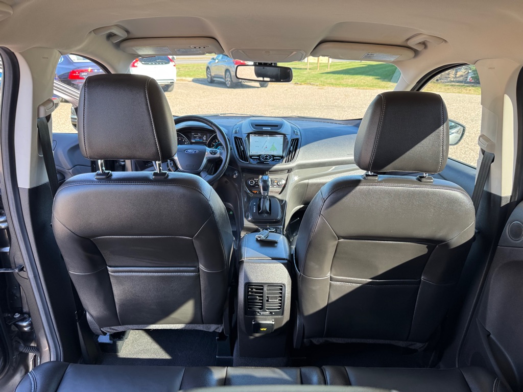 Photo 21 of this FORD ESCAPE