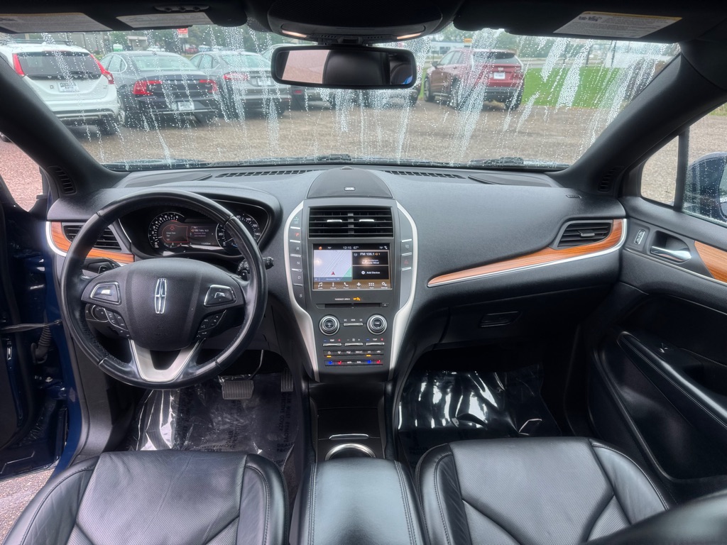 Photo 31 of this LINCOLN MKC