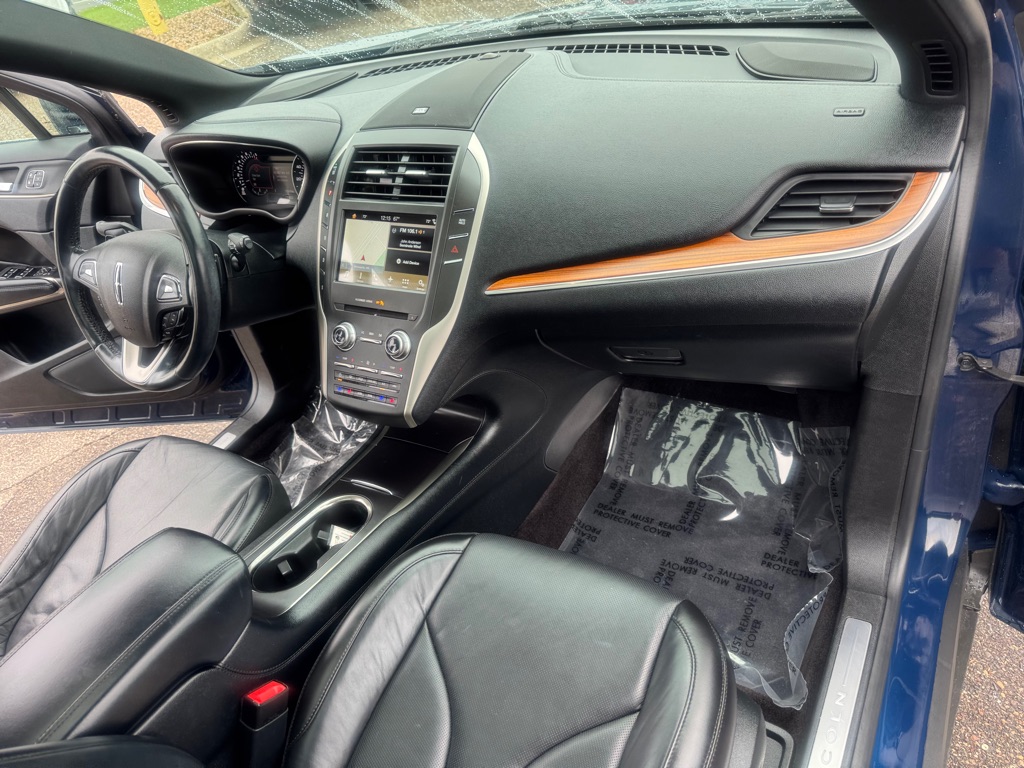 Photo 28 of this LINCOLN MKC