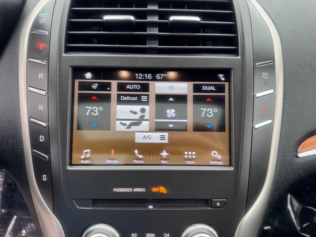 Photo 37 of this LINCOLN MKC