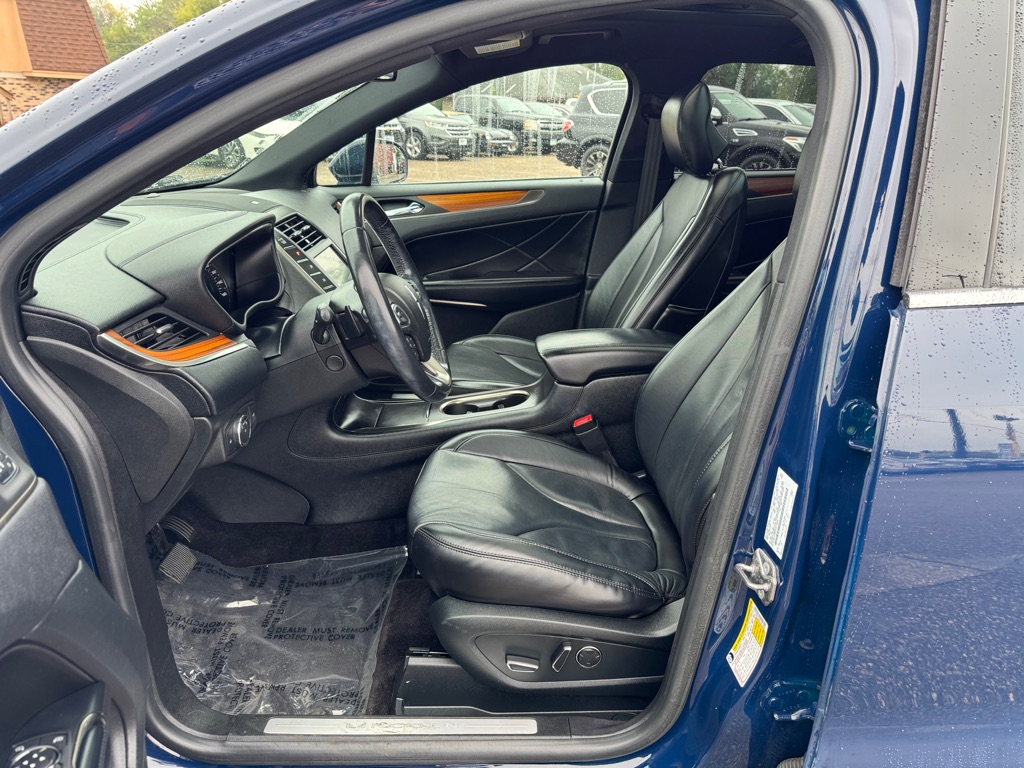 Photo 13 of this LINCOLN MKC