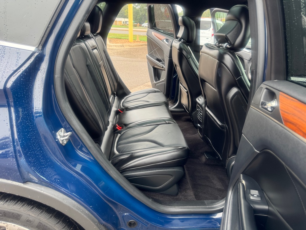 Photo 23 of this LINCOLN MKC
