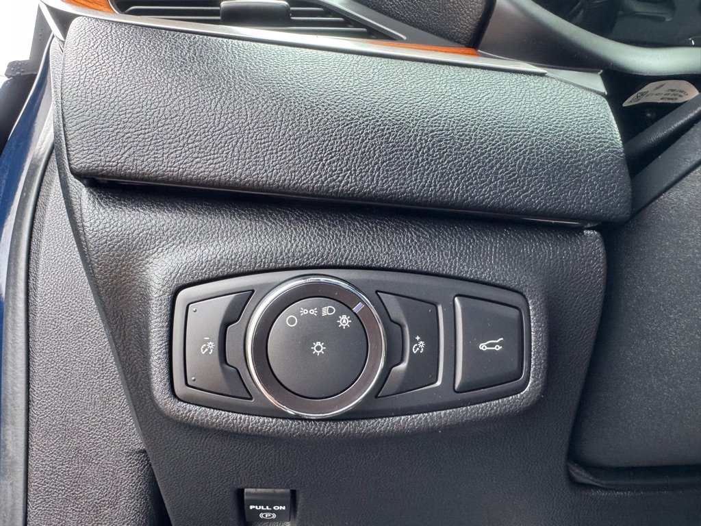 Photo 47 of this LINCOLN MKC