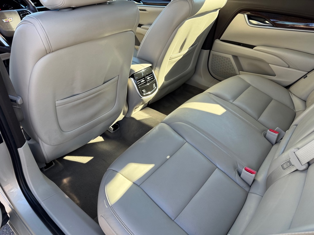 Photo 21 of this CADILLAC XTS