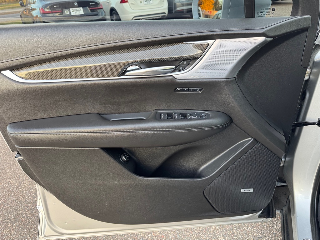 Photo 16 of this CADILLAC XT6