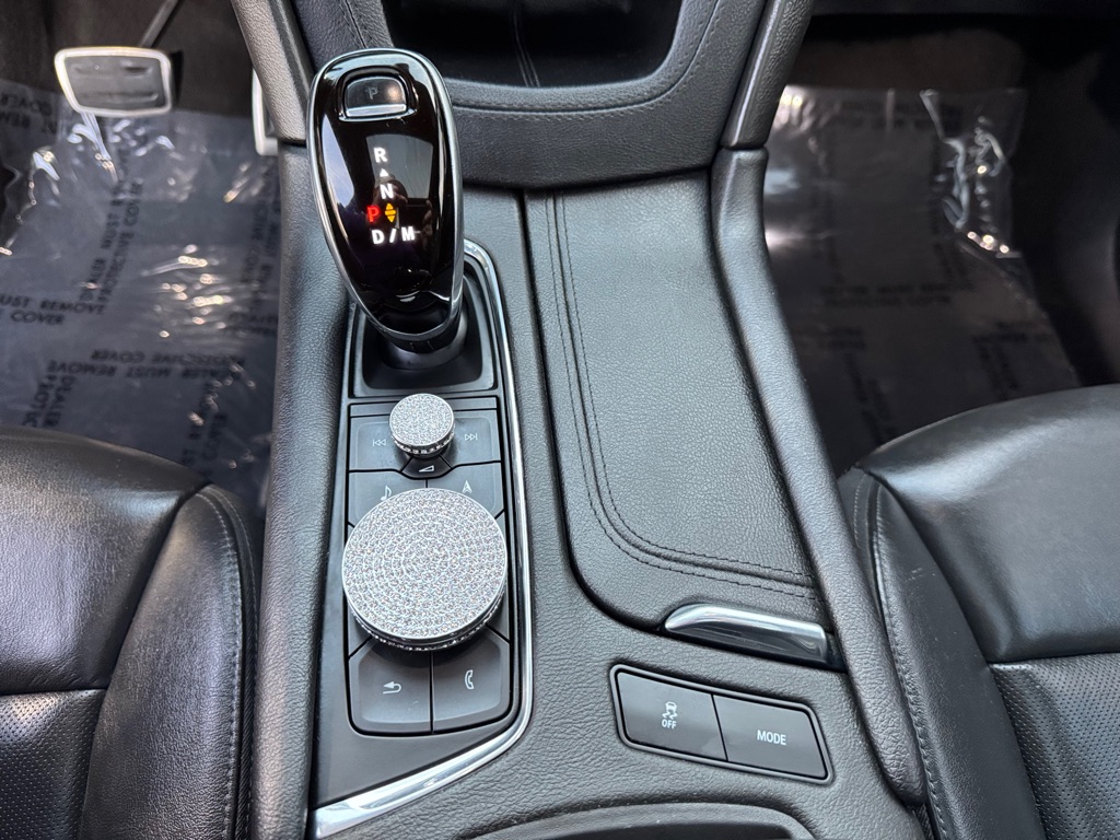 Photo 40 of this CADILLAC XT6