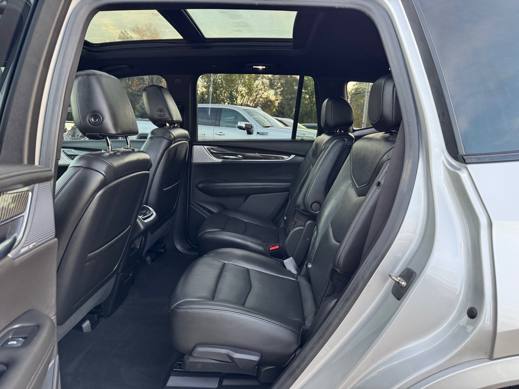 Photo 19 of this CADILLAC XT6