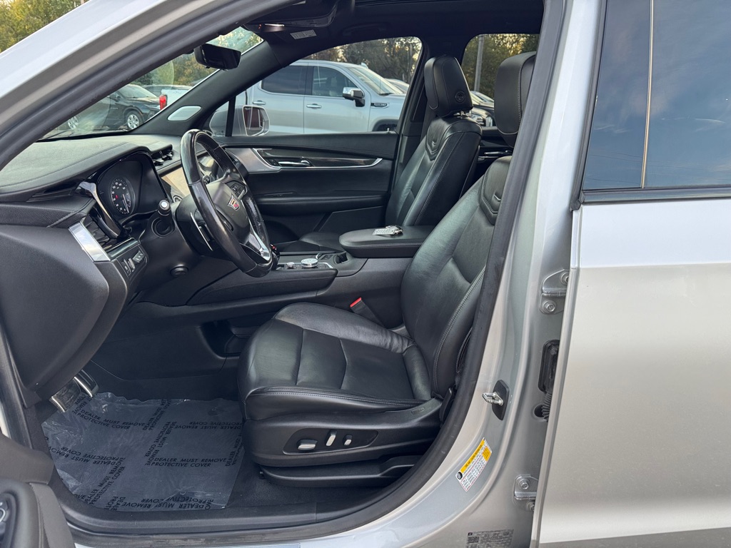 Photo 13 of this CADILLAC XT6