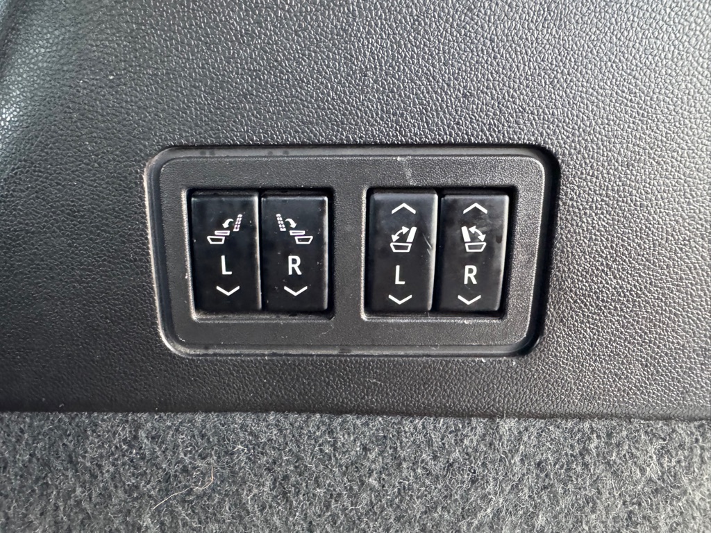 Photo 25 of this CADILLAC XT6