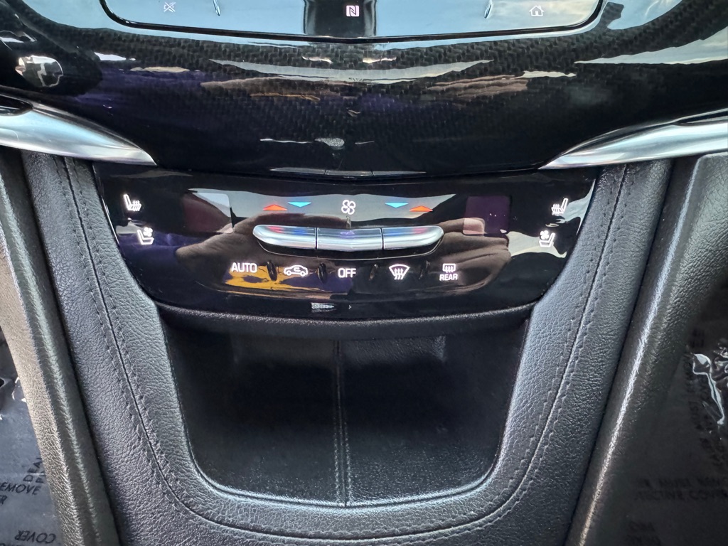 Photo 41 of this CADILLAC XT6
