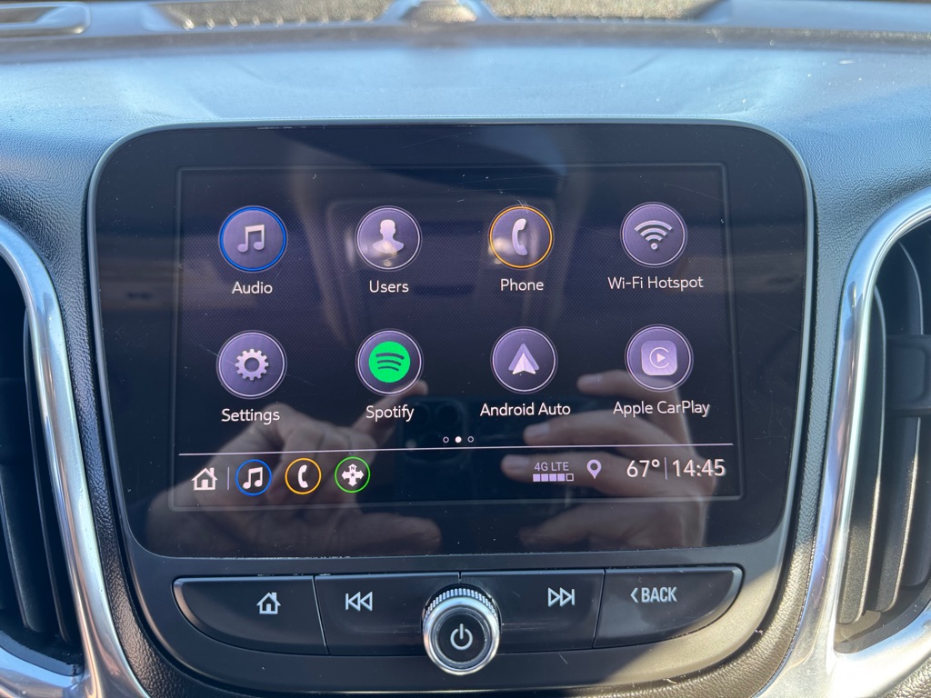 Photo 38 of this CHEVROLET EQUINOX
