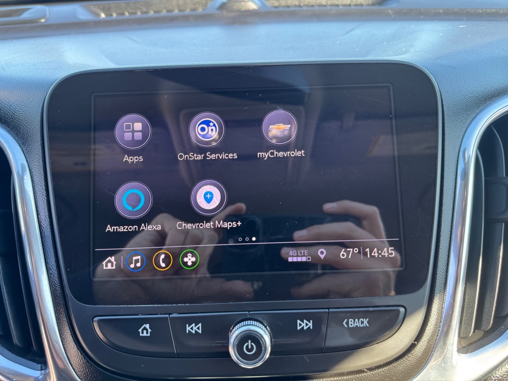 Photo 39 of this CHEVROLET EQUINOX