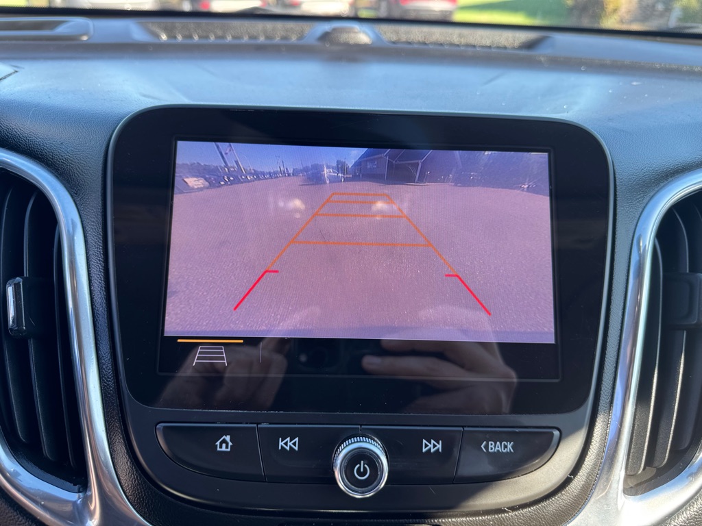 Photo 42 of this CHEVROLET EQUINOX