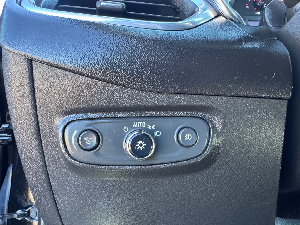 Photo 47 of this CHEVROLET EQUINOX
