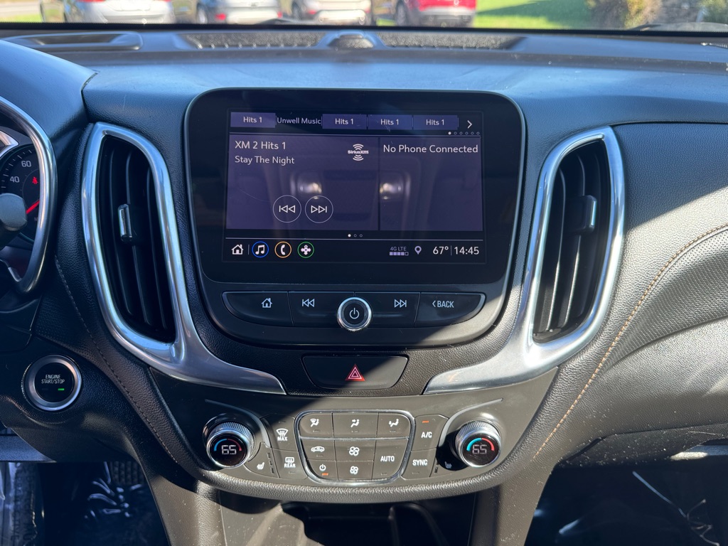 Photo 36 of this CHEVROLET EQUINOX