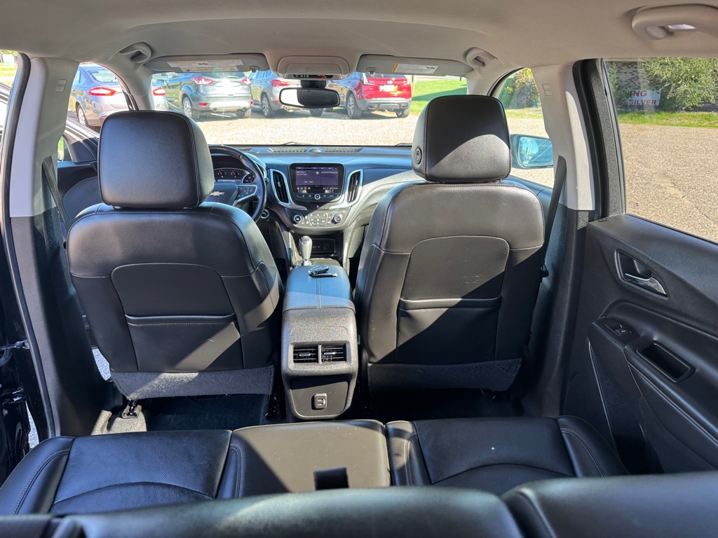 Photo 21 of this CHEVROLET EQUINOX