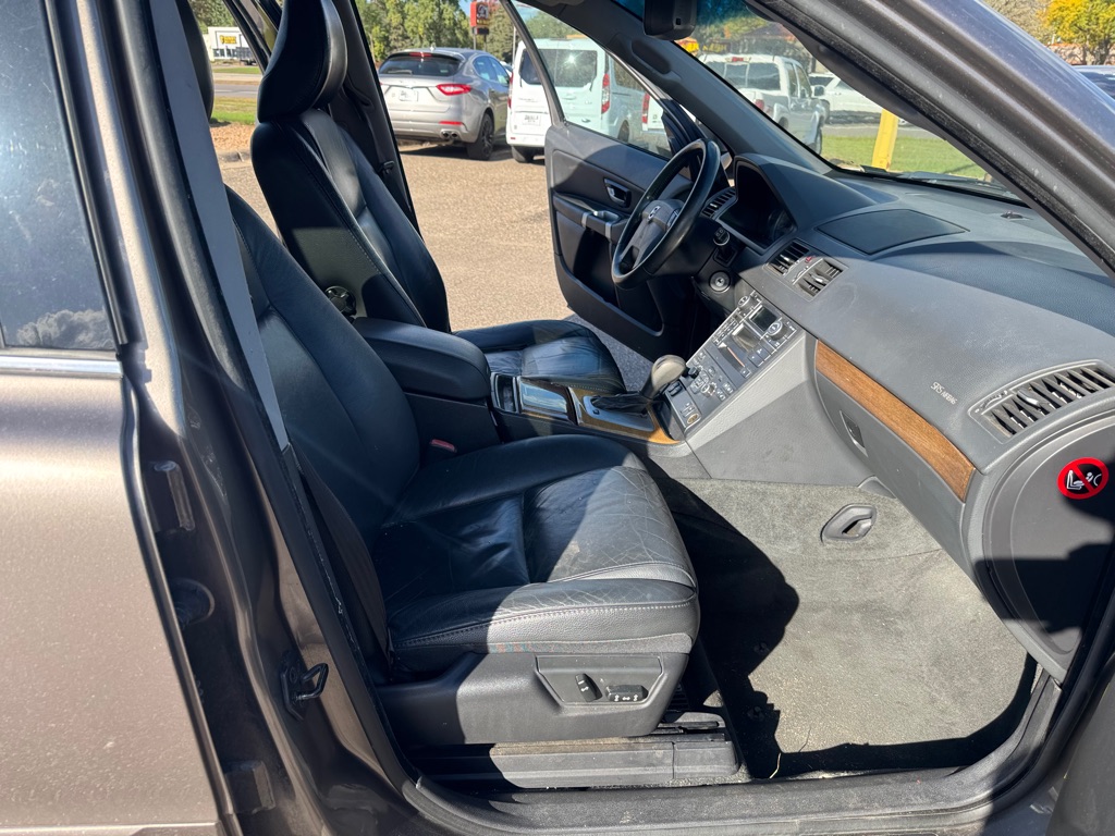 Photo 24 of this VOLVO XC90