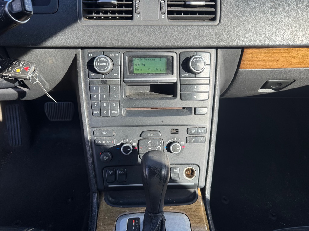 Photo 29 of this VOLVO XC90