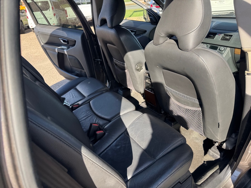 Photo 22 of this VOLVO XC90