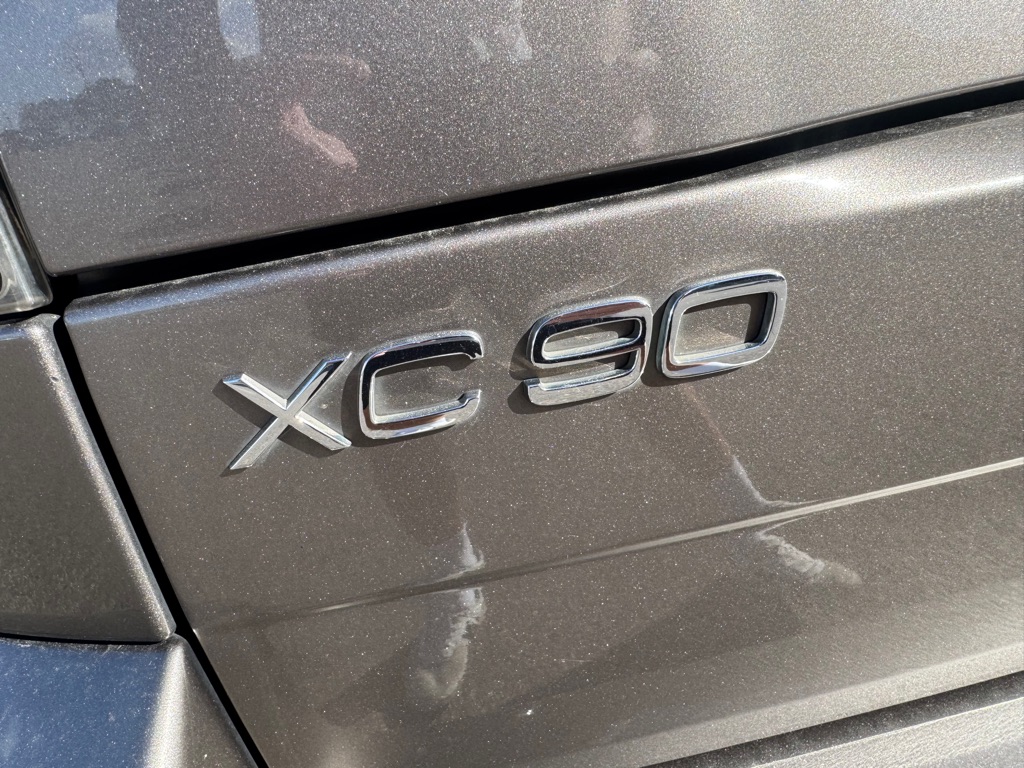 Photo 33 of this VOLVO XC90