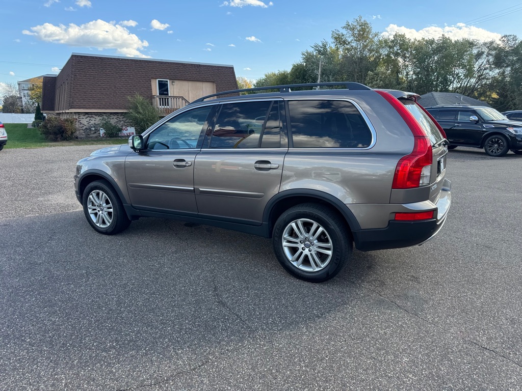 Photo 8 of this VOLVO XC90