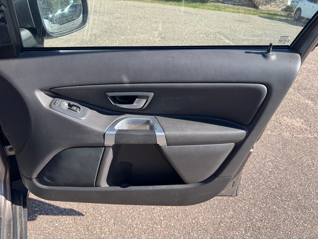 Photo 27 of this VOLVO XC90